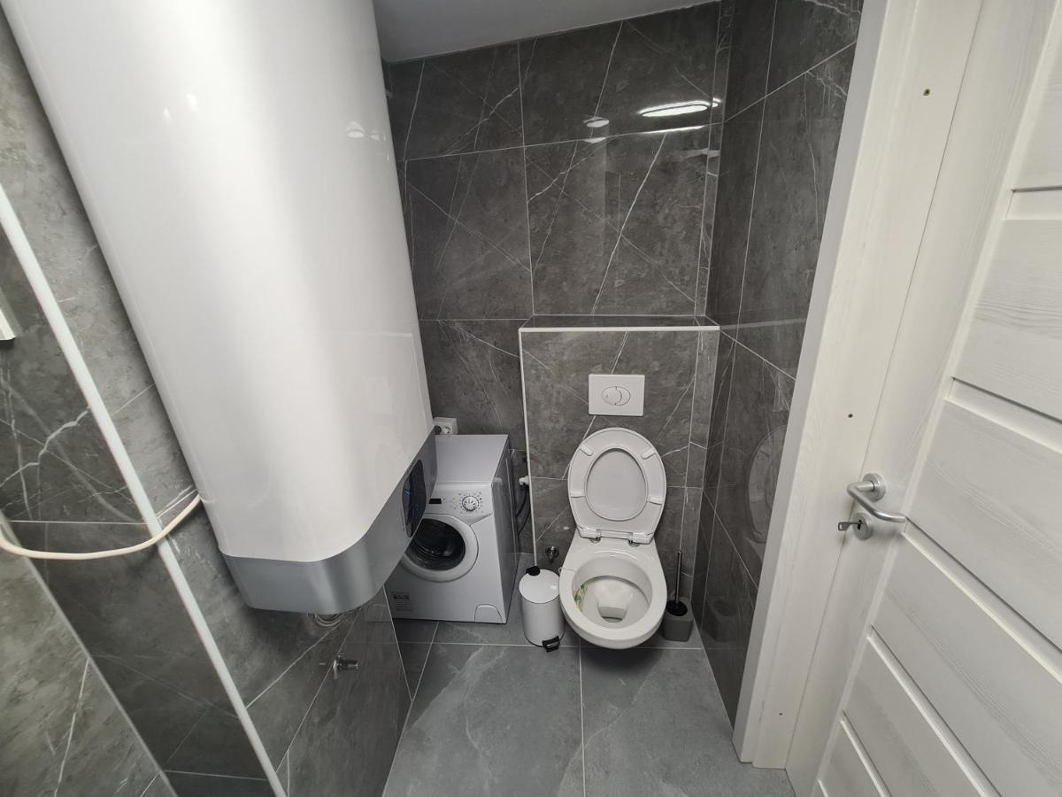Апартаменти Apartma Sasko Ізола Екстер'єр фото